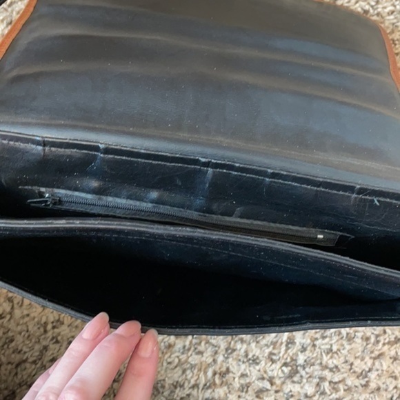 VERCO Shoulder Bag - Picture 3 of 6